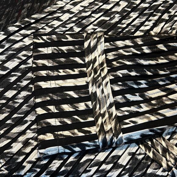 Chico’s Venetian Style Animal Print Zip Blazer Jacket Sz 1 - Picture 10 of 10